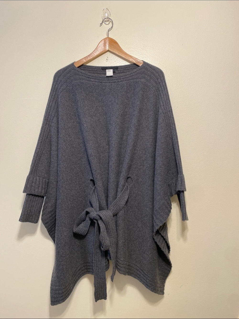 LES COPAINS Cashmere Gray Tie-Front Knit Poncho Sweater. Size S